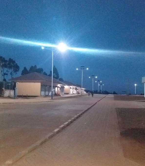 西岗区非洲科特迪瓦太阳能路灯工程